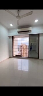 2 BHK 500 Sq.Ft. Apartment in Azim Apartment