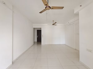 Room in 3 BHK Apartment at Godrej Emerald, Ghodbunder Road – for Rent