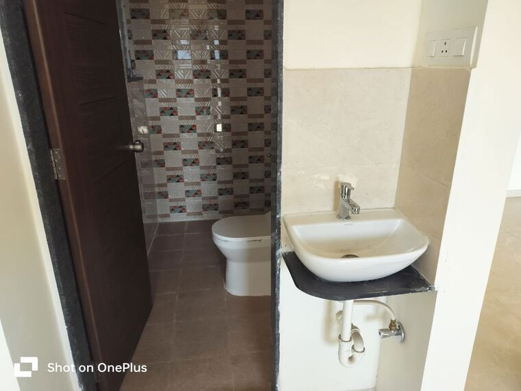 Bathroom, blue-27th-avenue 3 Bedroom 1150 Sq.Ft. Apartment In Bavdhan Pune 10524565