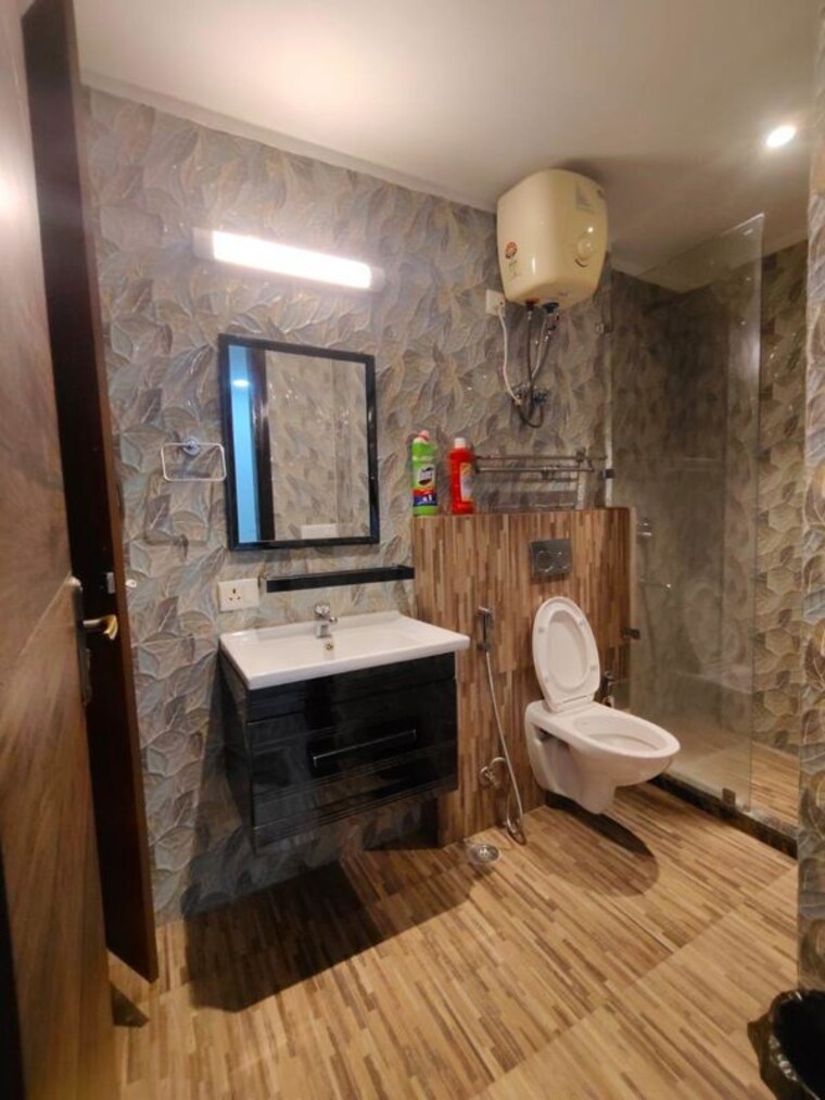Bathroom, sector 10 dwarka 3 Bedroom 2000 Sq.Ft. Apartment In Sector 10 Dwarka Delhi 10524581