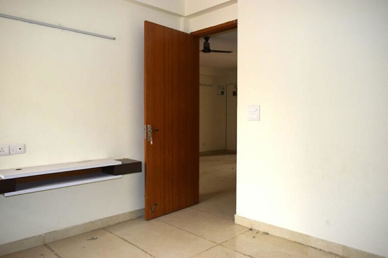 Room, sector 42 3 Bedroom 160 Sq.Yd. Builder Floor In Sector 42 Gurgaon 10524595