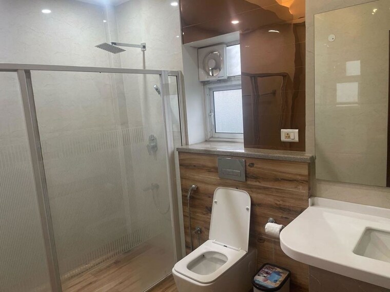 Bathroom, sector 23 3 Bedroom 1600 Sq.Ft. Builder Floor In Sector 23 Gurgaon 10524600