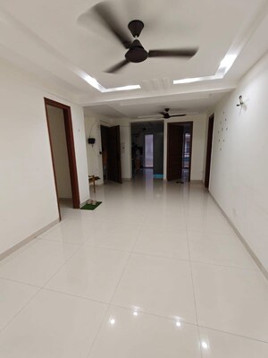 Room in 3 BHK Apartment at Ambala Highway – for Rent