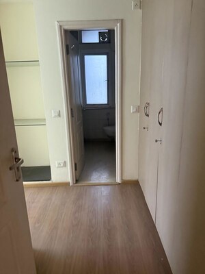 Bathroom in 2 BHK Builder Floor at Sector 21 – for Rent