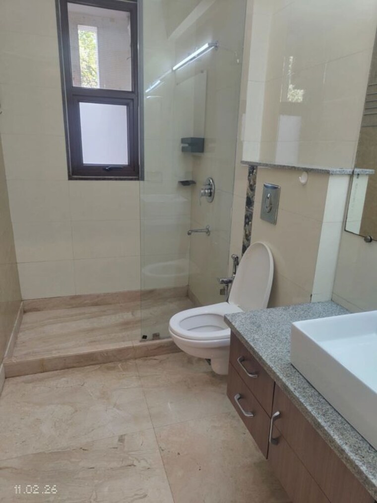 Bathroom, panchsheel enclave 4 Bedroom 3150 Sq.Ft. Builder Floor In Panchsheel Enclave Delhi 10524629
