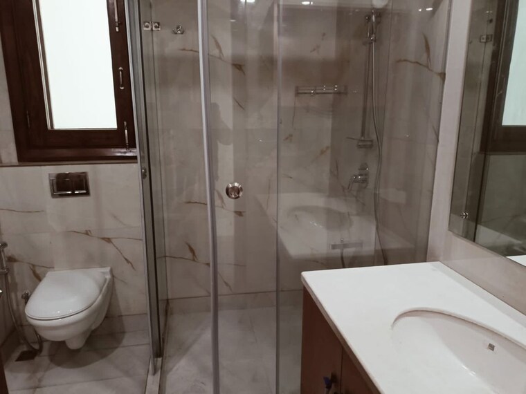 Bathroom, panchsheel enclave 4 Bedroom 3150 Sq.Ft. Builder Floor In Panchsheel Enclave Delhi 10524629
