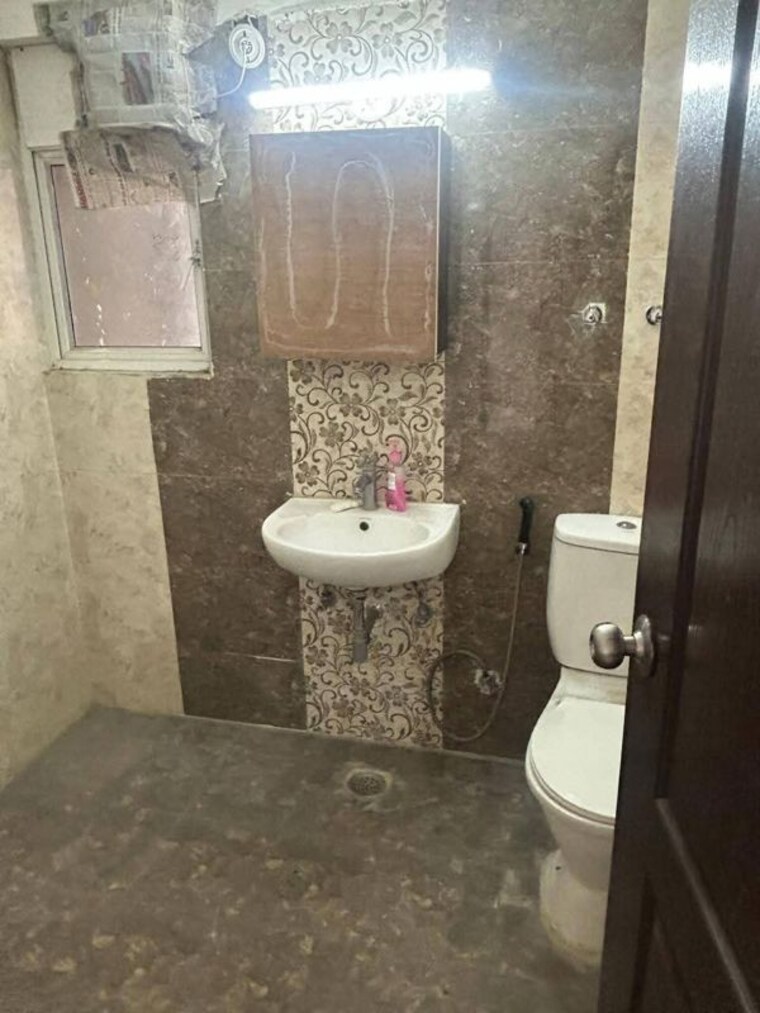 Bathroom, jnc-the-park 2 Bedroom 980 Sq.Ft. Apartment In Sector 16c Greater Noida Greater Noida 10524632