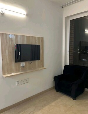 Living Room in 3 BHK Apartment at Gomti Nagar – for Rent