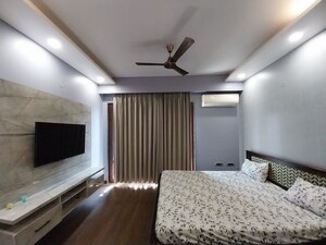 Bedroom in 2 BHK Builder Floor at Sector 22 – for Rent