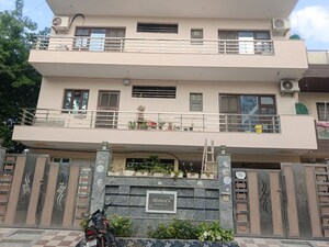 2 BHK Builder Floor – Exterior View View at Sector 21 - for Rent
