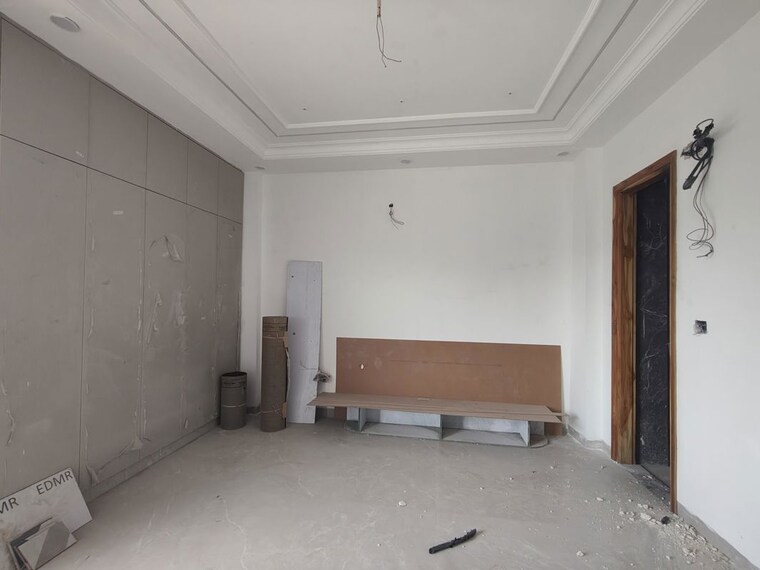 Room, sector 22 4 Bedroom 2400 Sq.Ft. Builder Floor In Sector 22 Gurgaon 10524702