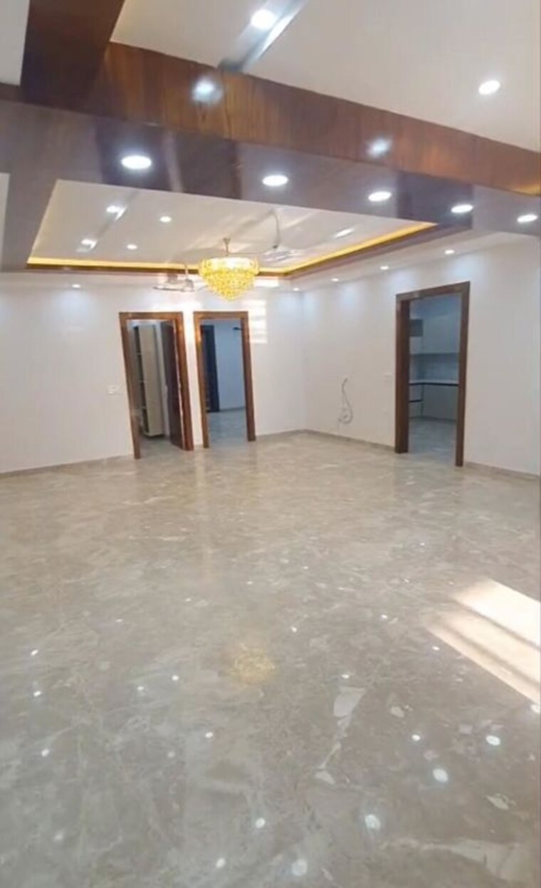 Room, sector 23 2 Bedroom 1200 Sq.Ft. Builder Floor In Sector 23 Gurgaon 10524738