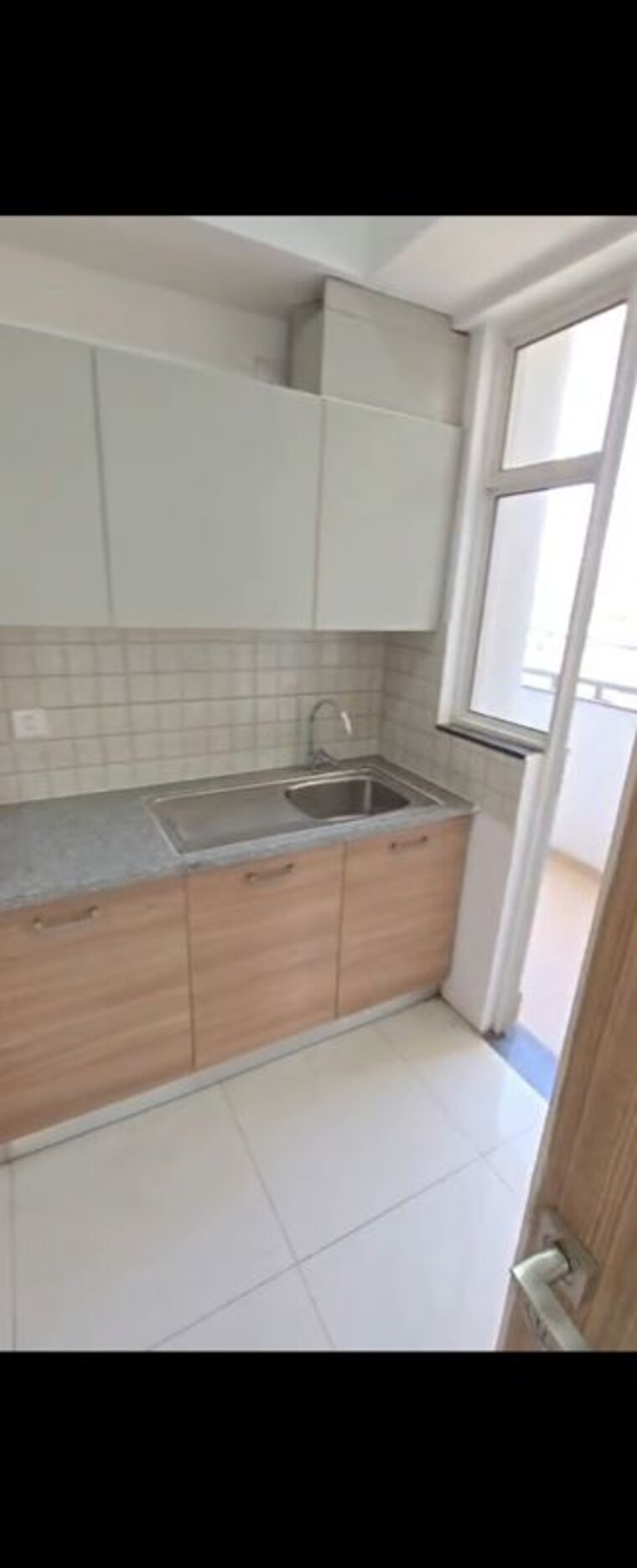 Kitchen, godrej-golf-link-villas 4 Bedroom 2276 Sq.Ft. Apartment In Sector 27 Yamuna Expressway Greater Noida 10524743