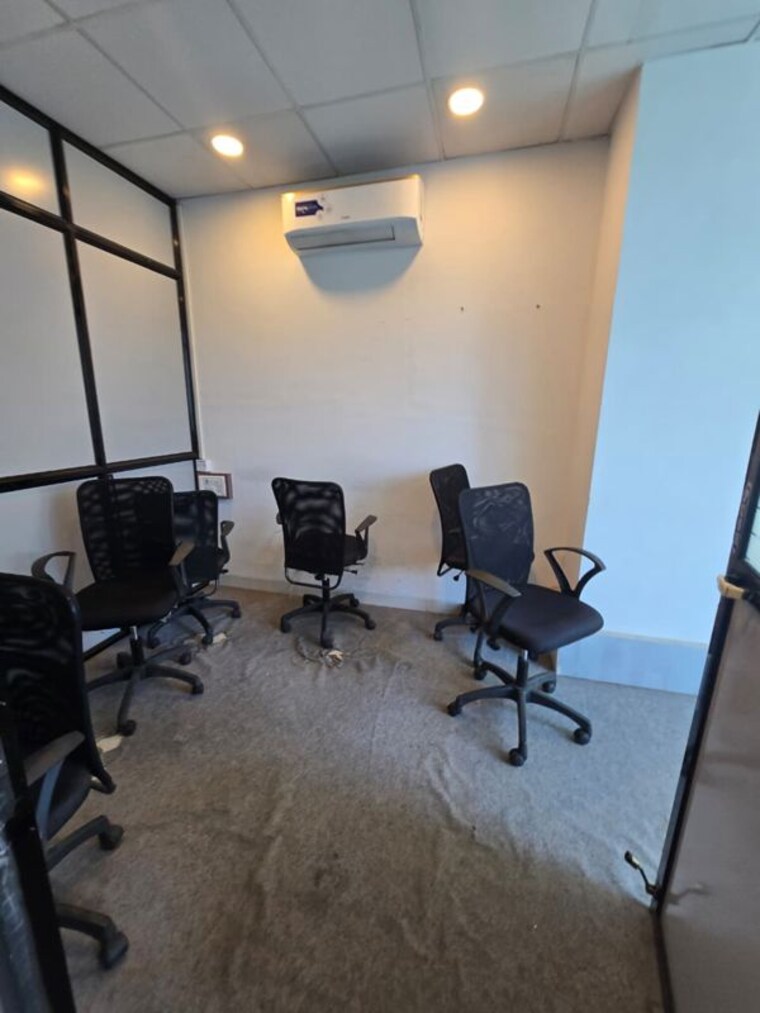 Team Area, pinnacle-business-park Commercial Office Space 1600 Sq.Ft. In Andheri East Mumbai 10524766
