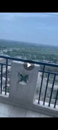 2 BHK Apartment For Rent in Ajnara Panorama Facing F1