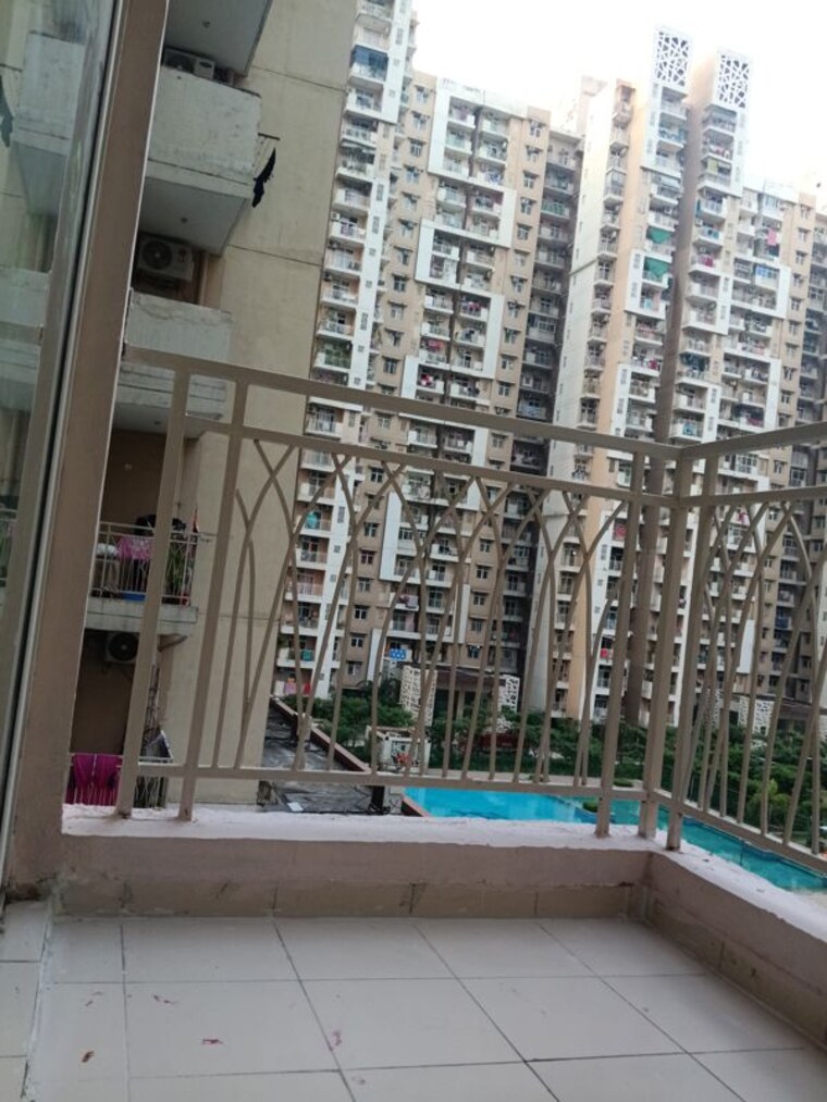 Balcony, mahagun-my-woods 3 Bedroom 1545 Sq.Ft. Apartment In Sector 16c Greater Noida Greater Noida 10524819