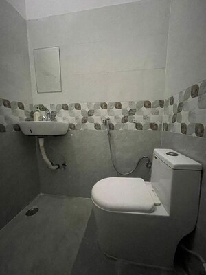 Bathroom in 3 BHK Apartment at Ansal Sushant Jeevan Enclave, Sushant Golf City – for Rent