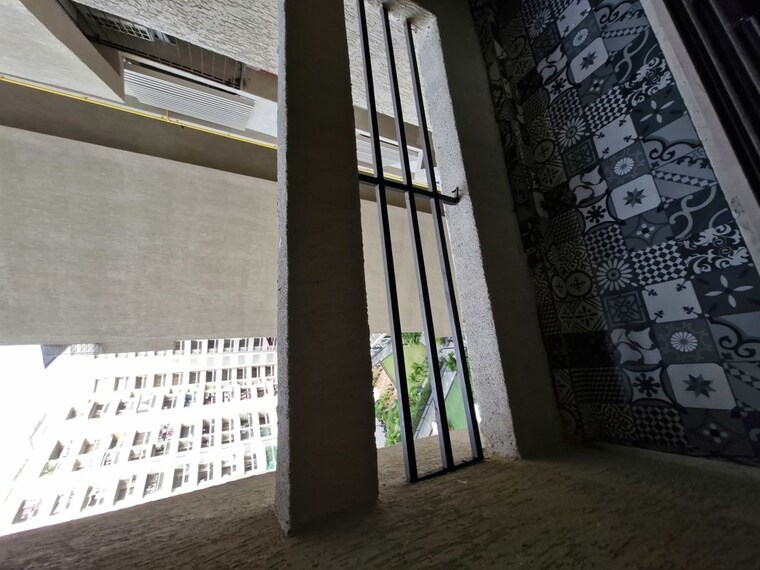 Balcony, evershine-amavi-303-phase-1 1 Bedroom 575 Sq.Ft. Apartment In Virar East Palghar 10524795