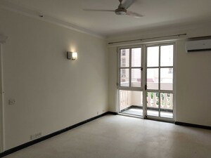 3 BHK Builder Floor For Rent in Sector 21