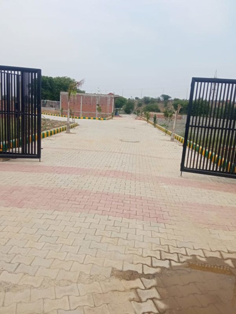 undefined, select-city-residency  200 Sq.Yd. Plot In Tilapta Greater Noida 10524831