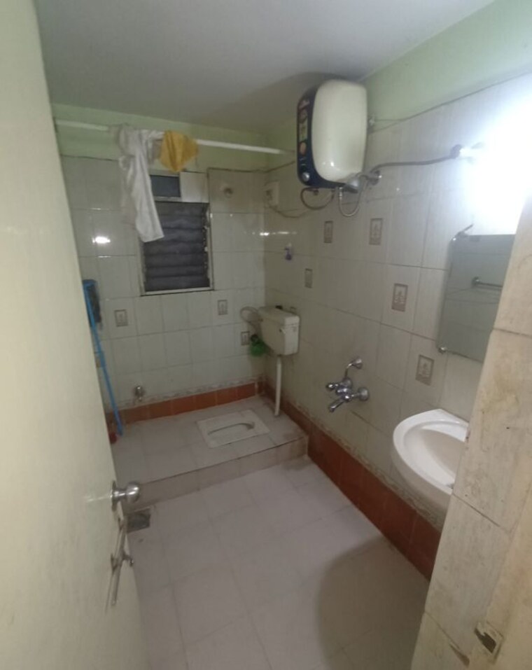Bathroom, jai-ganesh-varadhast 2 Bedroom 800 Sq.Ft. Apartment In Pimpri Pune 10524835