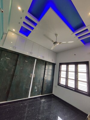 Furnished Amenities in 2 BHK Builder Floor at Nri Layout – for Rent