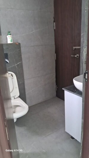 Bathroom in 3.5 BHK Apartment at Hermitage Centralis, Vip Road – for Rent