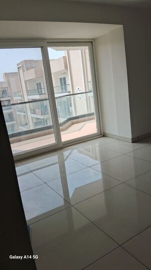 Bathroom in 3.5 BHK Apartment at Hermitage Centralis, Vip Road – for Rent