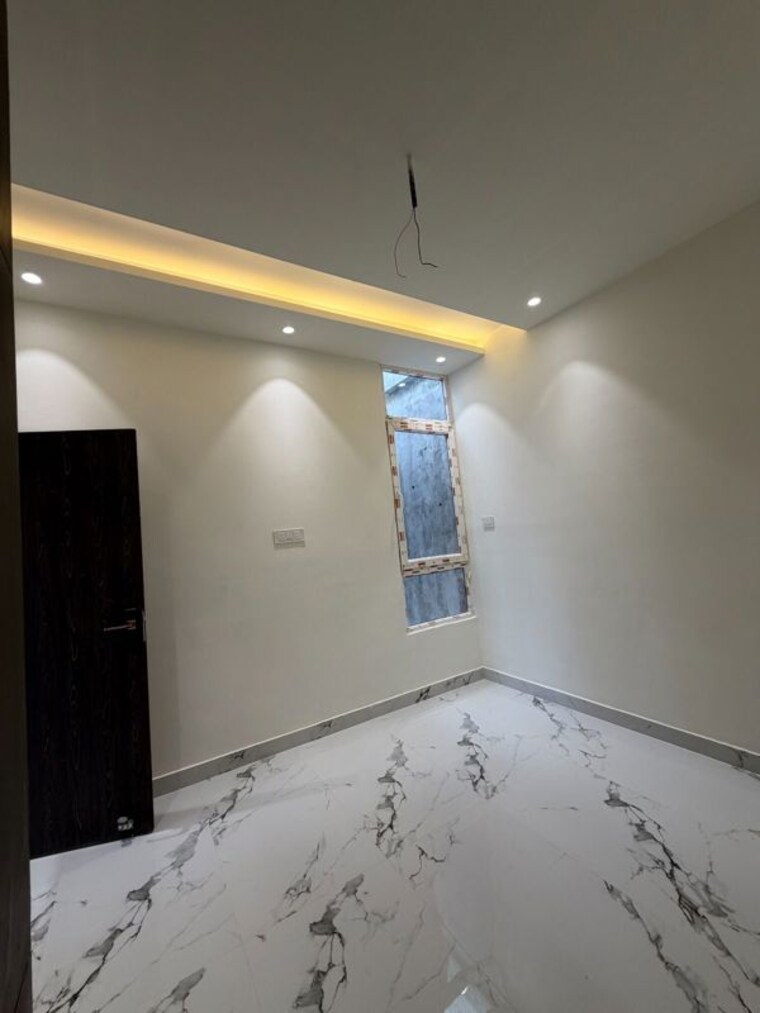 Room, sector 166 4 Bedroom 1500 Sq.Ft. Villa In Sector 166 Noida 10524871