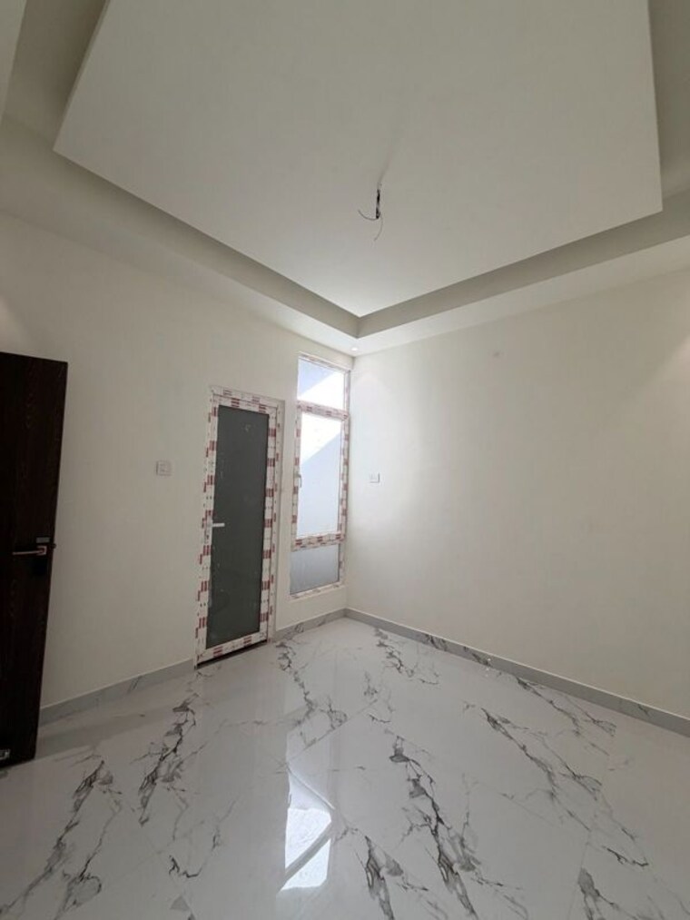 Room, sector 166 4 Bedroom 1500 Sq.Ft. Villa In Sector 166 Noida 10524871