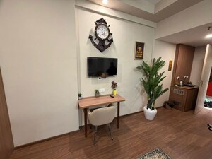 Room in Studio Apartment at Omaxe India Trade Center, Alpha Ii Greater Noida – for Sale