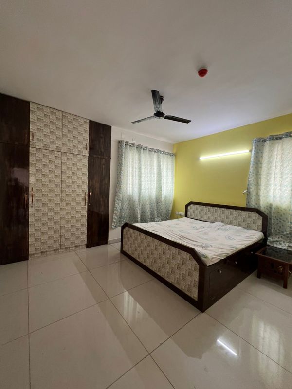 2 BHK + Servant Room,Store Room 1218 Sq.Ft. Apartment in Prestige Falcon City