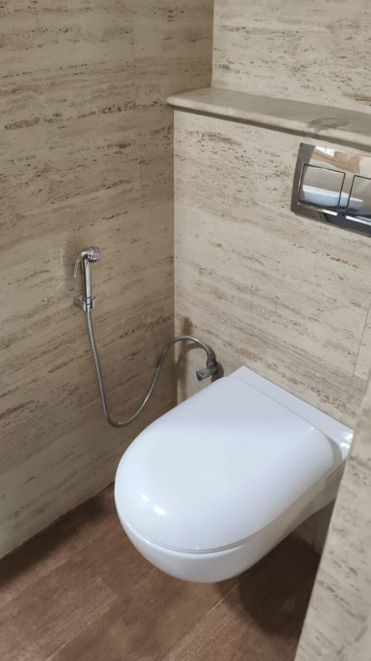 Bathroom, sector 74 3.5 Bedroom 2685 Sq.Ft. Apartment In Sector 74 Noida 10524894