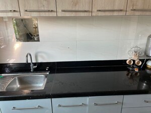 Furnished Amenities in 1 BHK Apartment at Sheth Vasant Oasis Camelia, Andheri East – for Rent