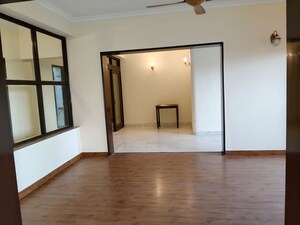 2 BHK Builder Floor For Rent in Sector 23