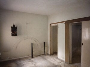 Room in 2 BHK Builder Floor at Sector 21 – for Rent