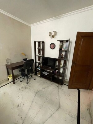 Living Room in 1 BHK Builder Floor at Sector 21 – for Rent