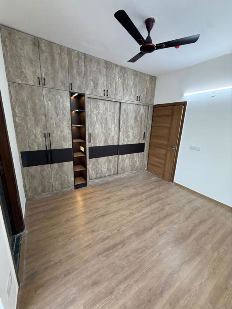 Room, tulip-yellow 3 Bedroom 1704 Sq.Ft. Apartment In Sector 69 Gurgaon 10524932