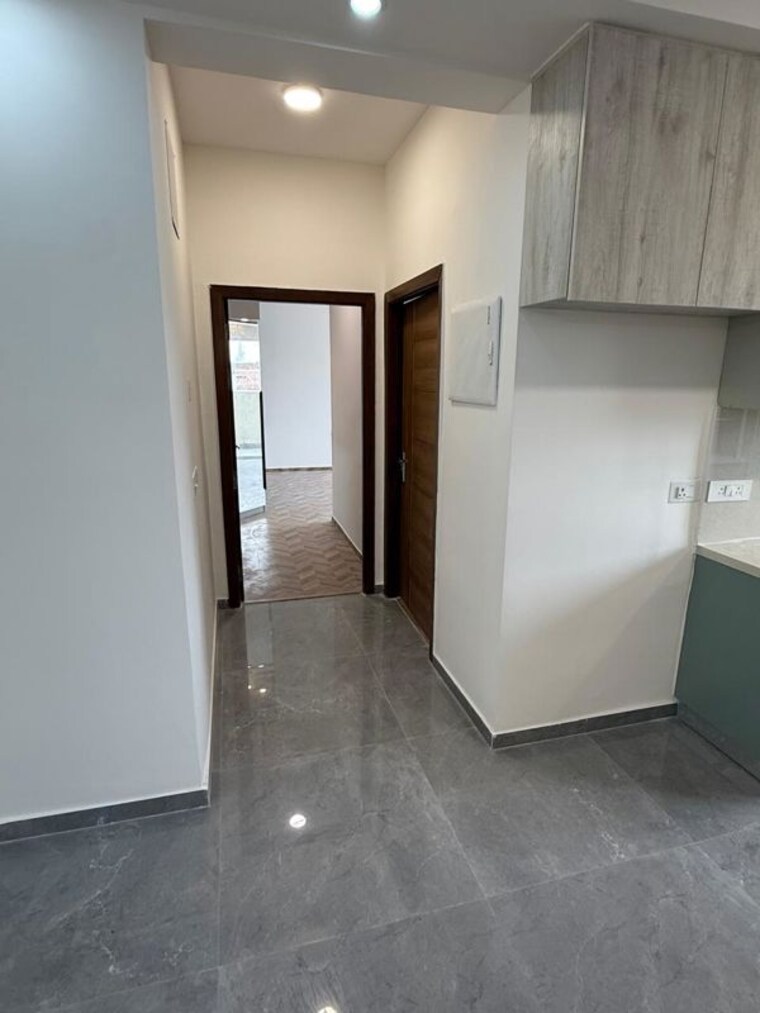Room, tulip-yellow 3 Bedroom 1704 Sq.Ft. Apartment In Sector 69 Gurgaon 10524937