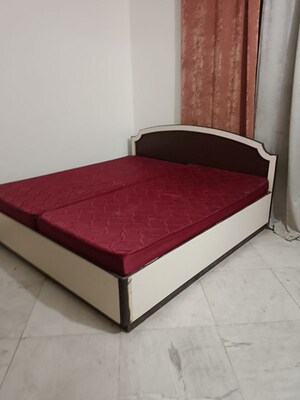 Bedroom in 2 BHK Builder Floor at Suncity Township Gurgaon, Sector 54 – for Rent