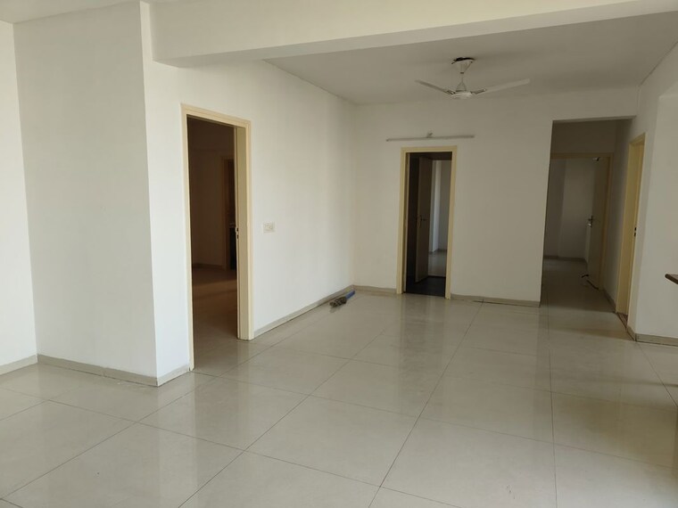 Room, tulip-violet 3 Bedroom 1650 Sq.Ft. Apartment In Sector 69 Gurgaon 10524943