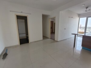 Room in 3 BHK Apartment at Tulip Violet, Sector 69 – for Rent
