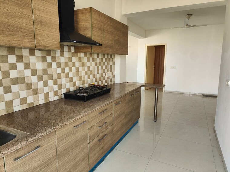 Kitchen, tulip-violet 3 Bedroom 1650 Sq.Ft. Apartment In Sector 69 Gurgaon 10524943