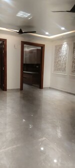 3 BHK 172 Sq.Yd. Builder Floor in Sector 81