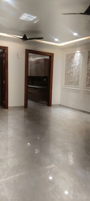 3 BHK Builder Floor For Sale in Sector 81