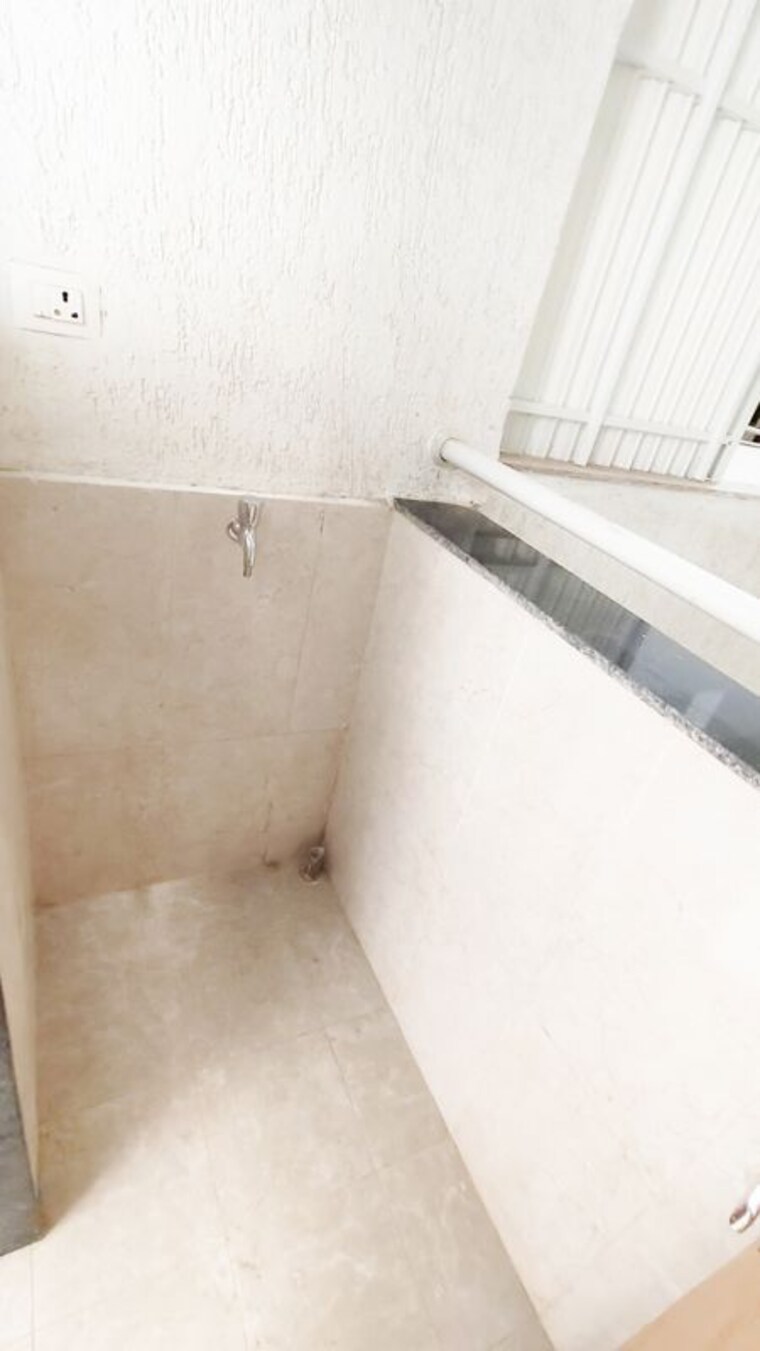 Bathroom, gera-planet-of-joy 2 Bedroom 686 Sq.Ft. Builder Floor In Kharadi Pune 10524940
