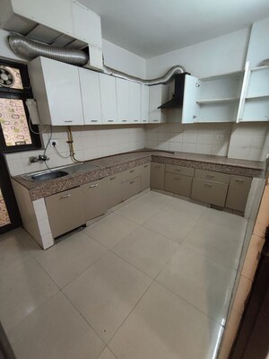 Kitchen in 2.5 BHK Apartment at Logix Blossom County, Sector 137 – for Rent