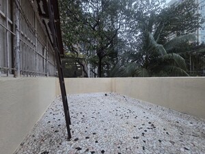 Plot Area in 6 BHK Independent House at Unnat Nagar CHS, Goregaon West – for Rent