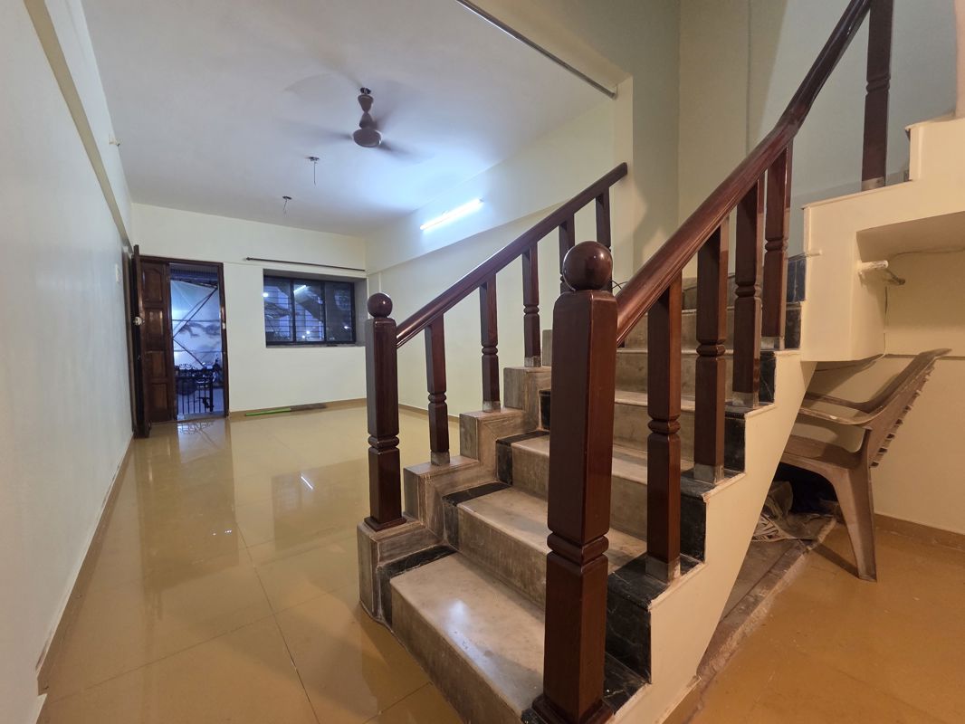 6 BHK 1500 Sq.Ft. Independent House in Unnat Nagar CHS