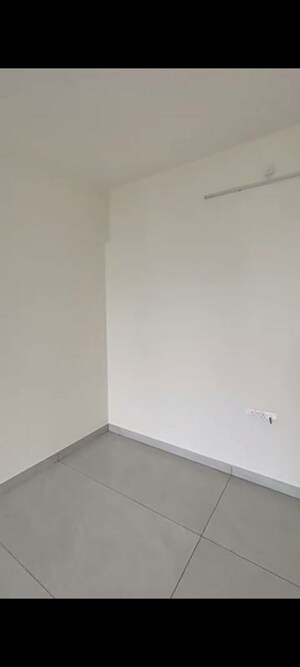 Room in 3 BHK Apartment at Model Colony – for Rent